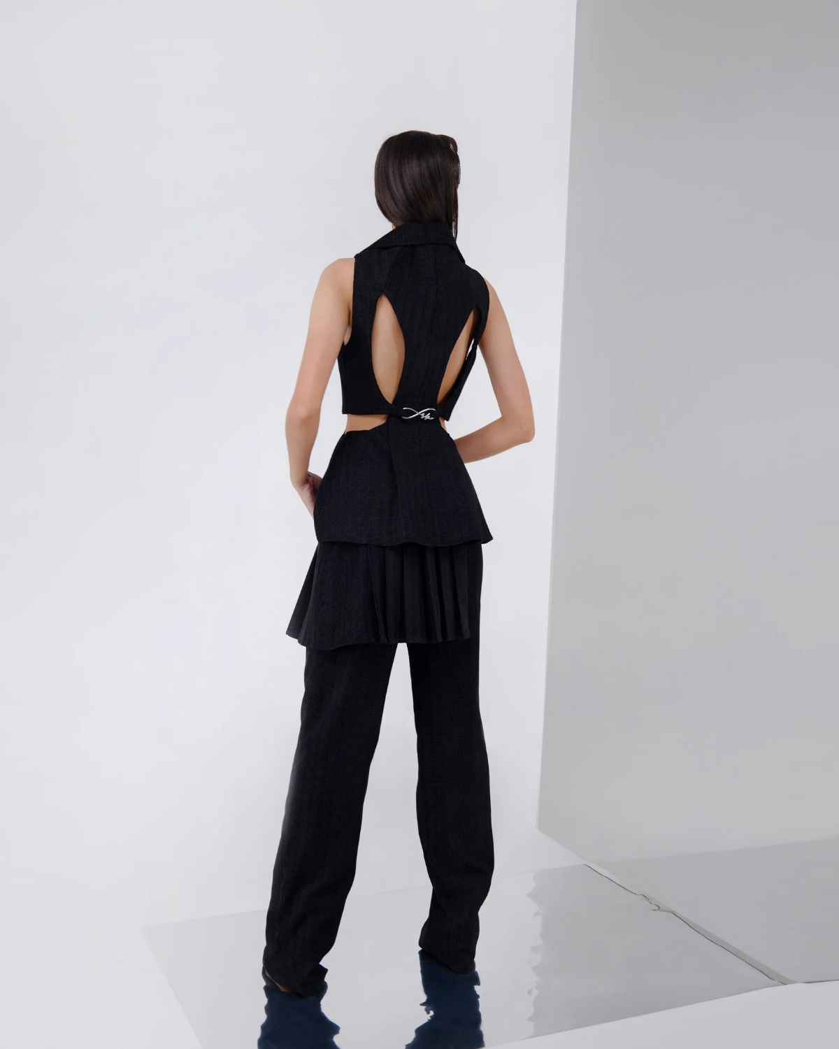 Azalea Vest Black (Velvet)