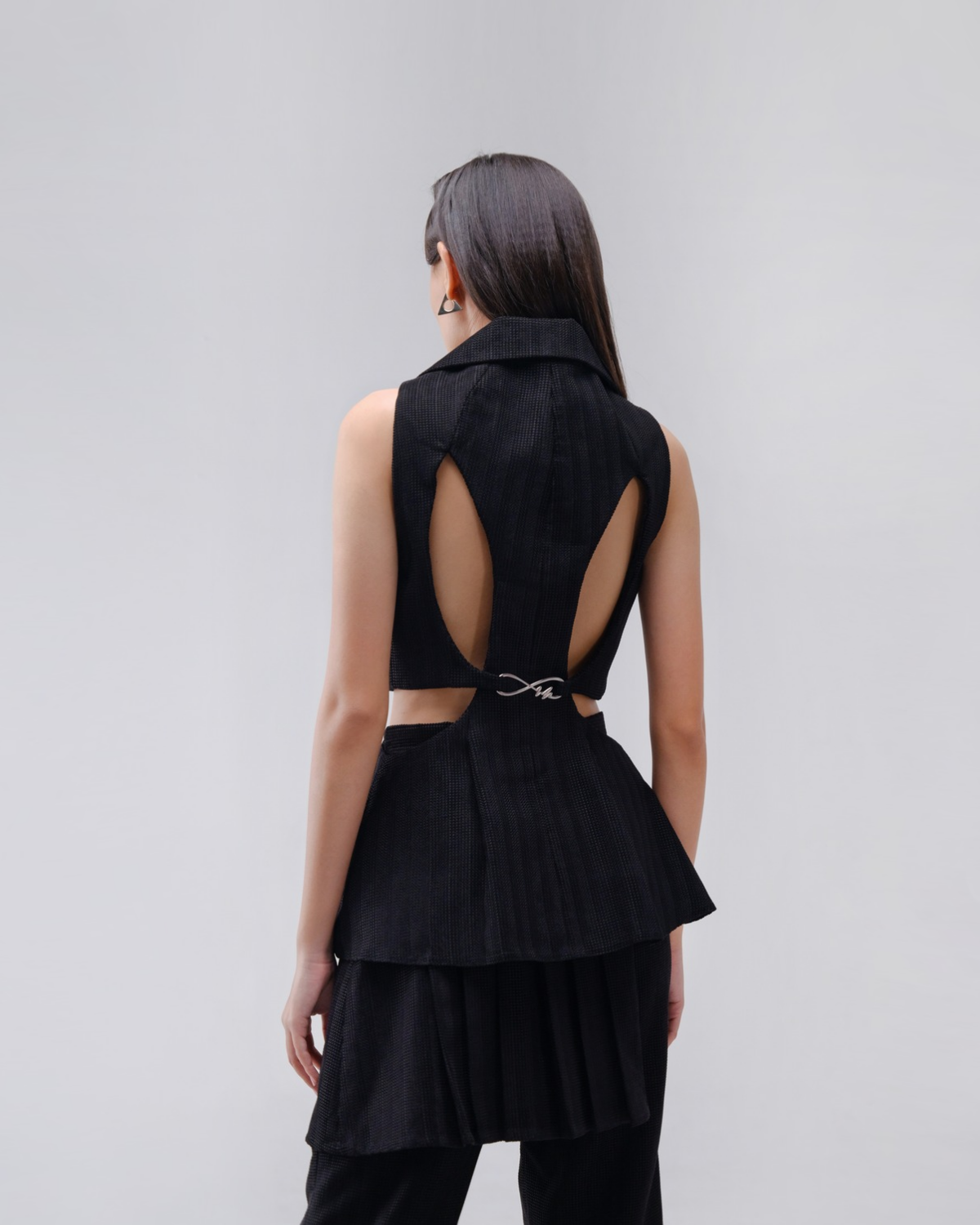Azalea Vest Black (Velvet)
