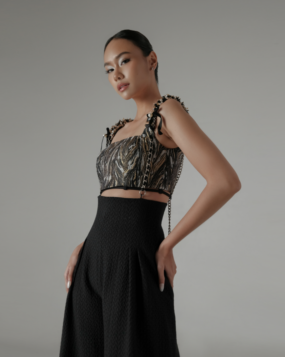 Emilia Straps Gold-Black