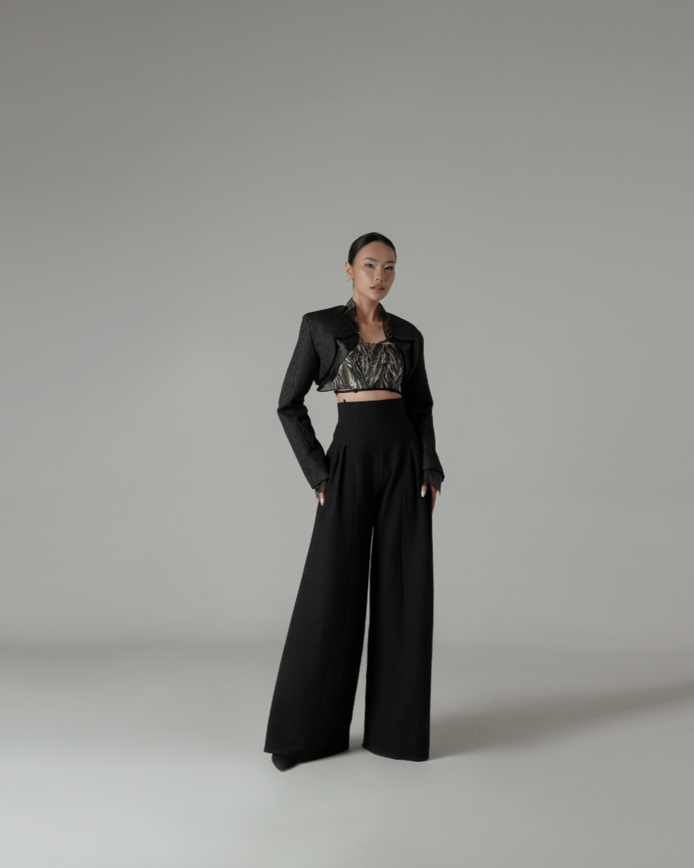 Bliss Cropped Blazer Black