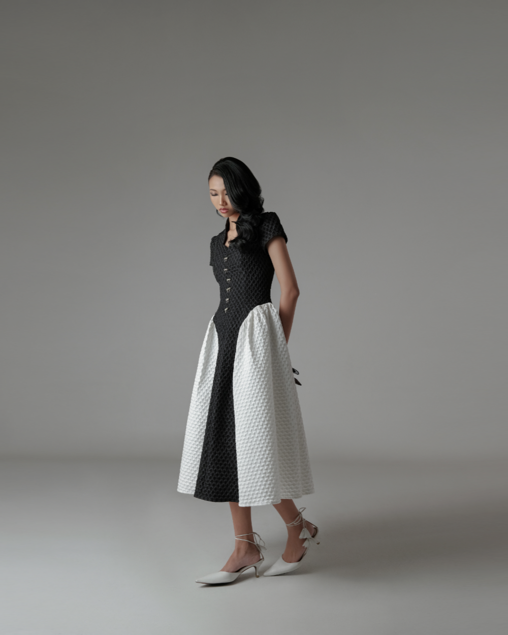 Faye Dress Black-White