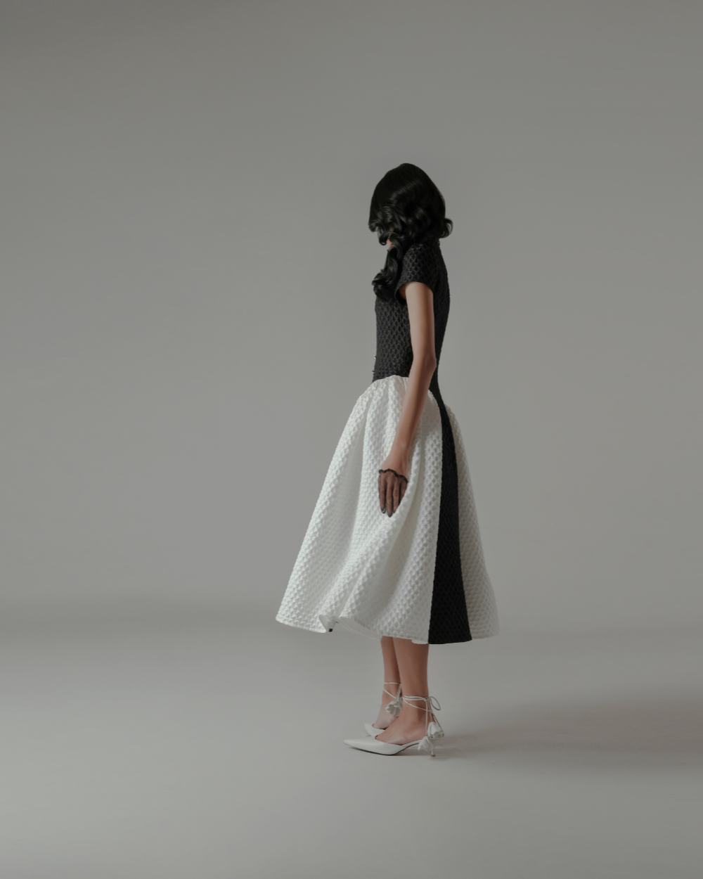 Faye Dress Black-White