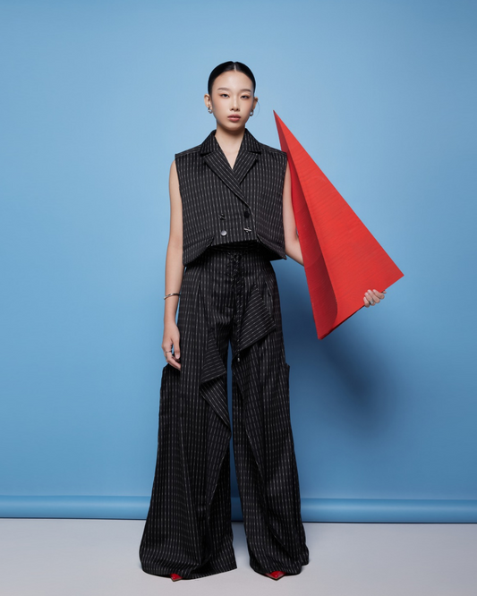 Kelsey Vest Black Stripes - Red