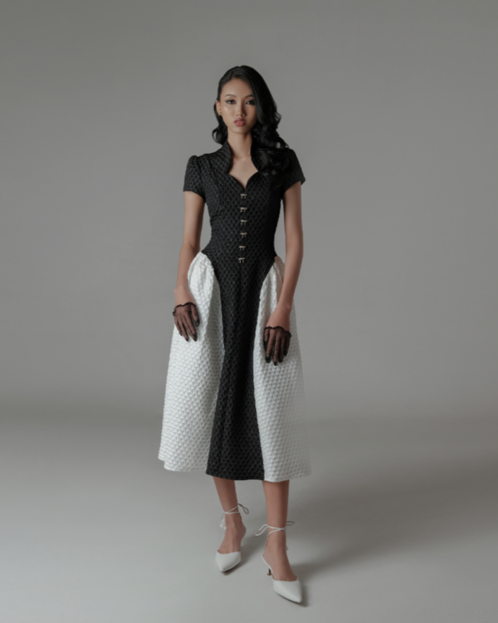 Faye Dress Black-White