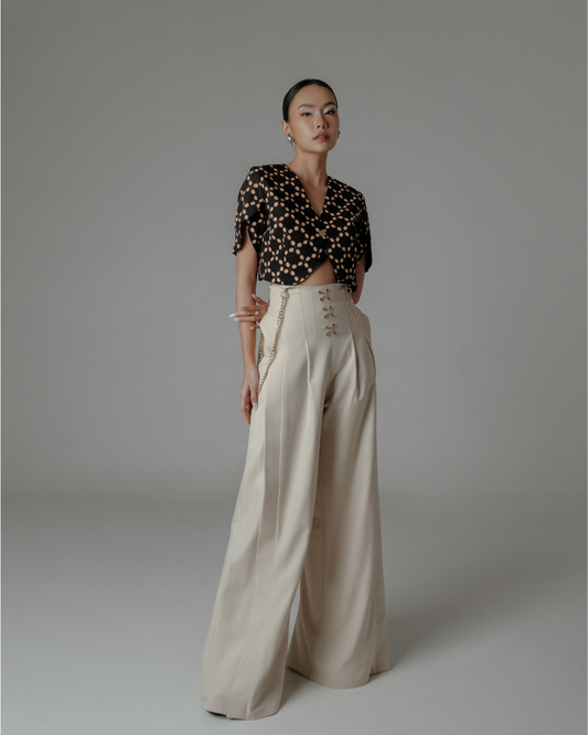 Amora Top Brown-Black Batik