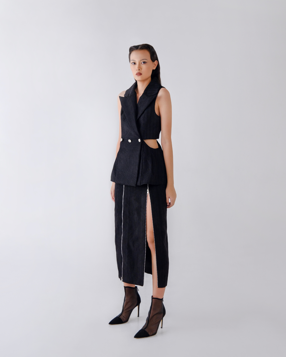 Azalea Vest Black (Velvet)