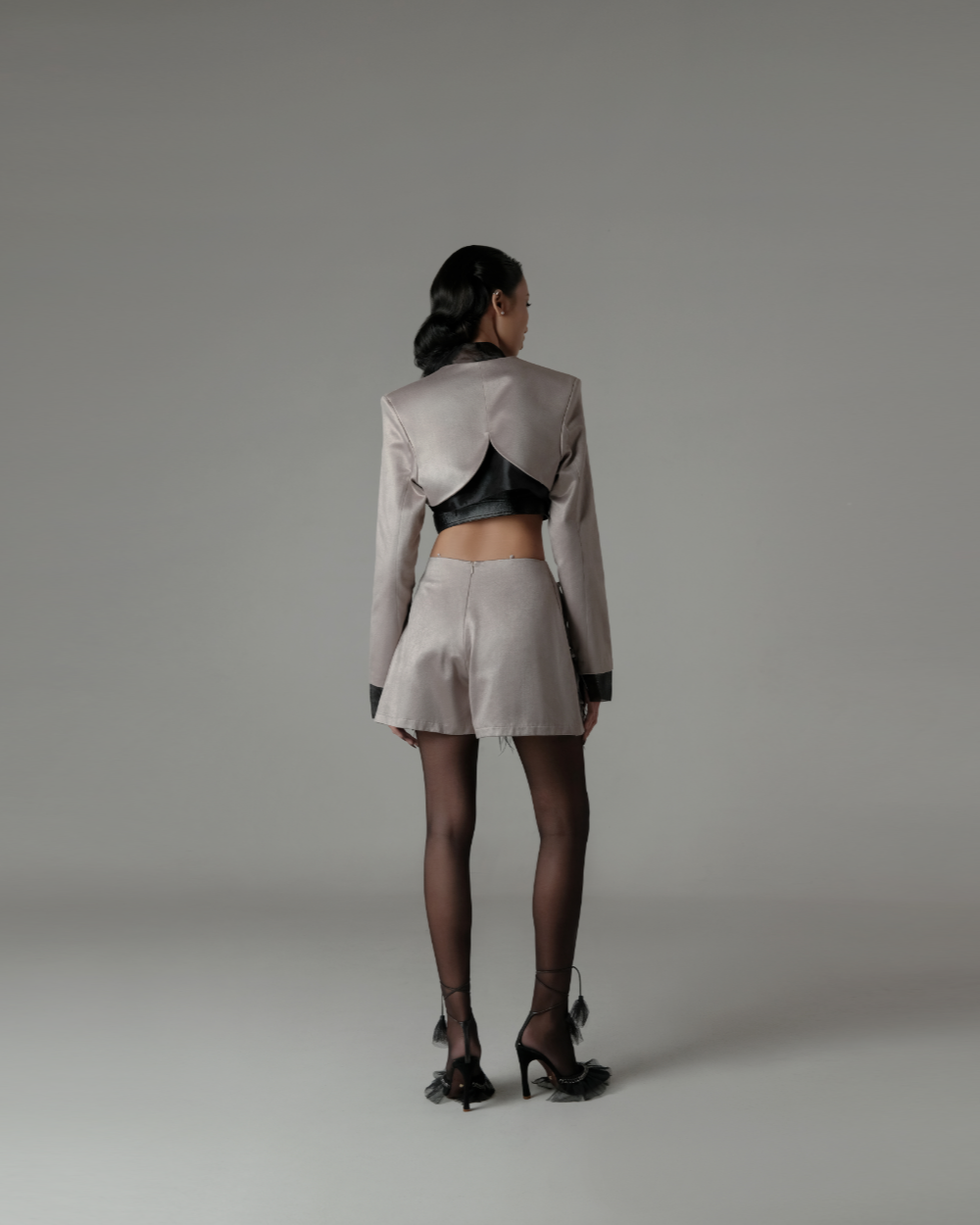 Bliss Cropped Blazer Silver-Black