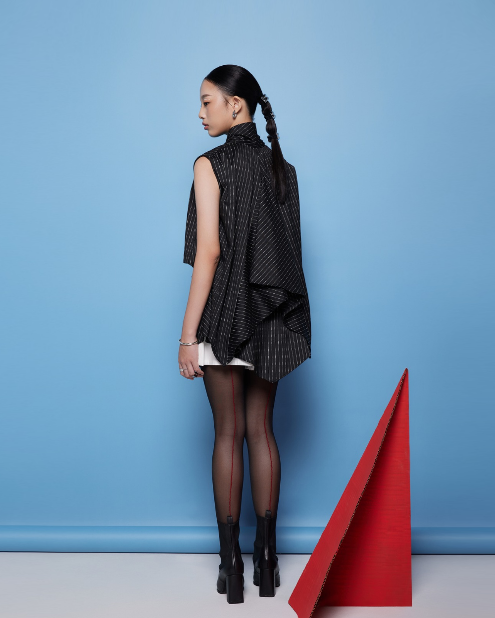 Pascal Vest Black Stripes - Red