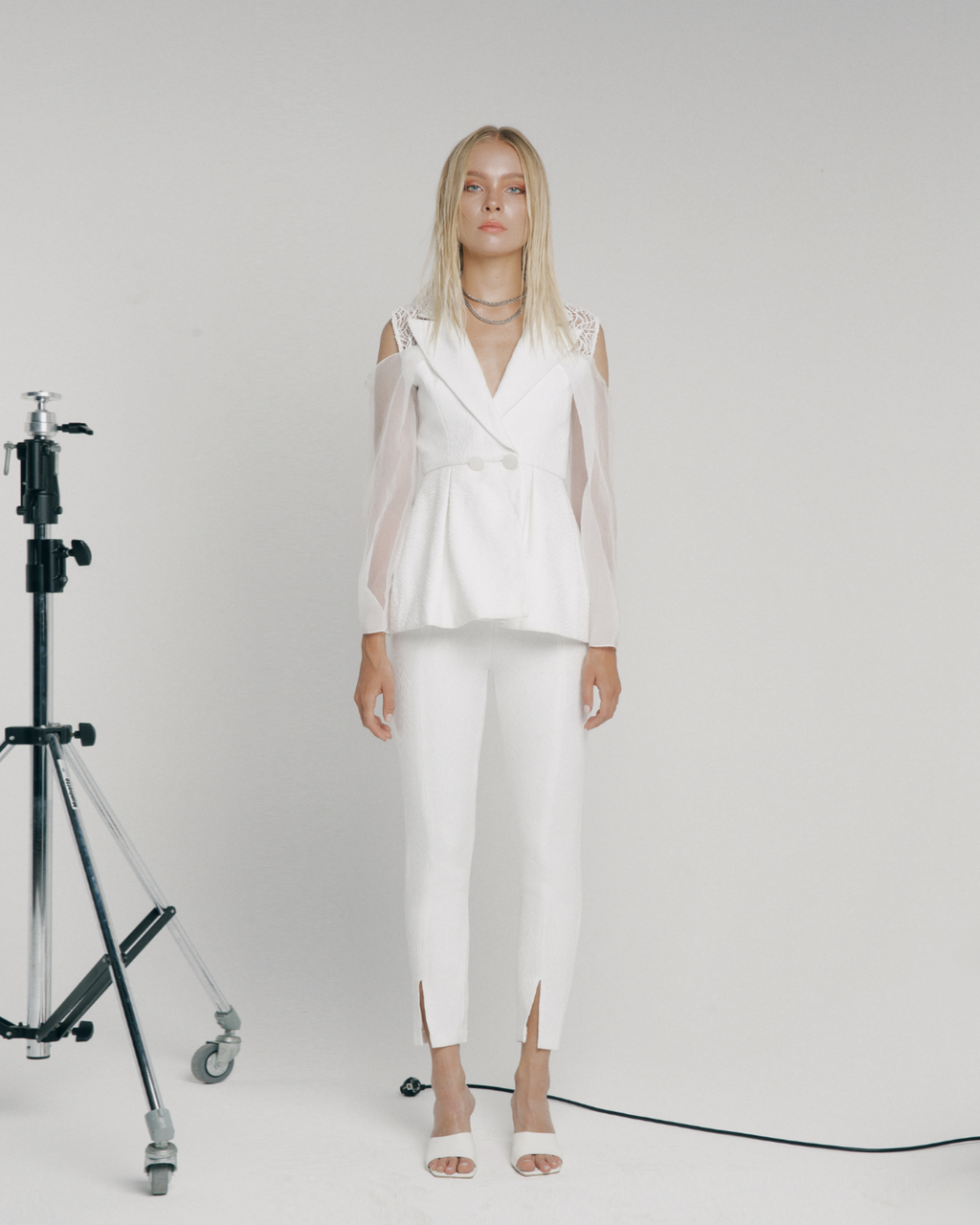 Sign In Suit White