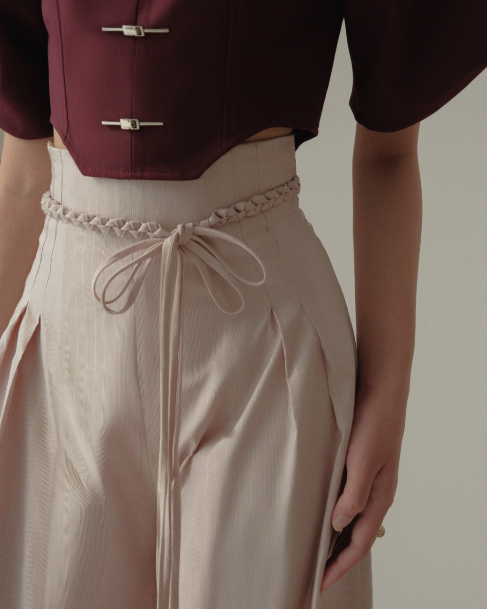 Carson Pants Light Taupe Stripes