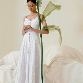 •
NATALIA KIANTORO presents 
Capsule Collection 2022
LILIUM

Look 12
GRETA dress in white

www.nataliakiantoro.com
.
.
.
#nataliakiantoro
#NKLilium